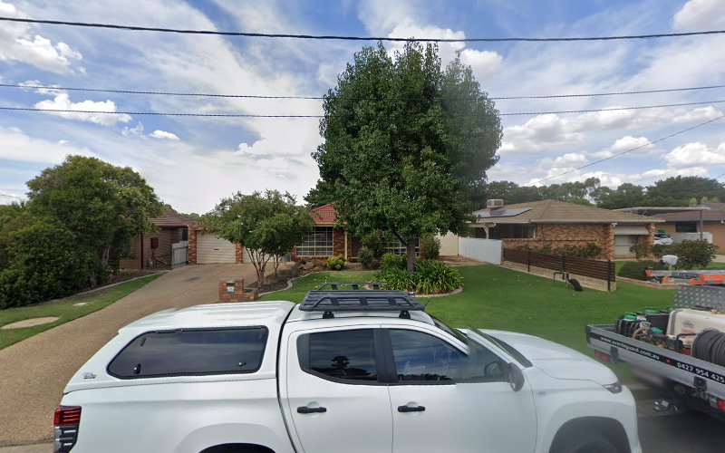 Moniterm in Lake Albert